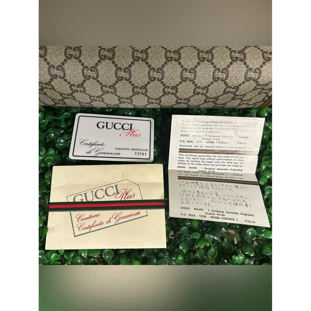 Vintage Collector Gucci Plus GG Portfolio Document Clutch w/Original Guarantee